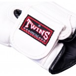 Боксерские перчатки Twins Special (BGVL-6 black-white)